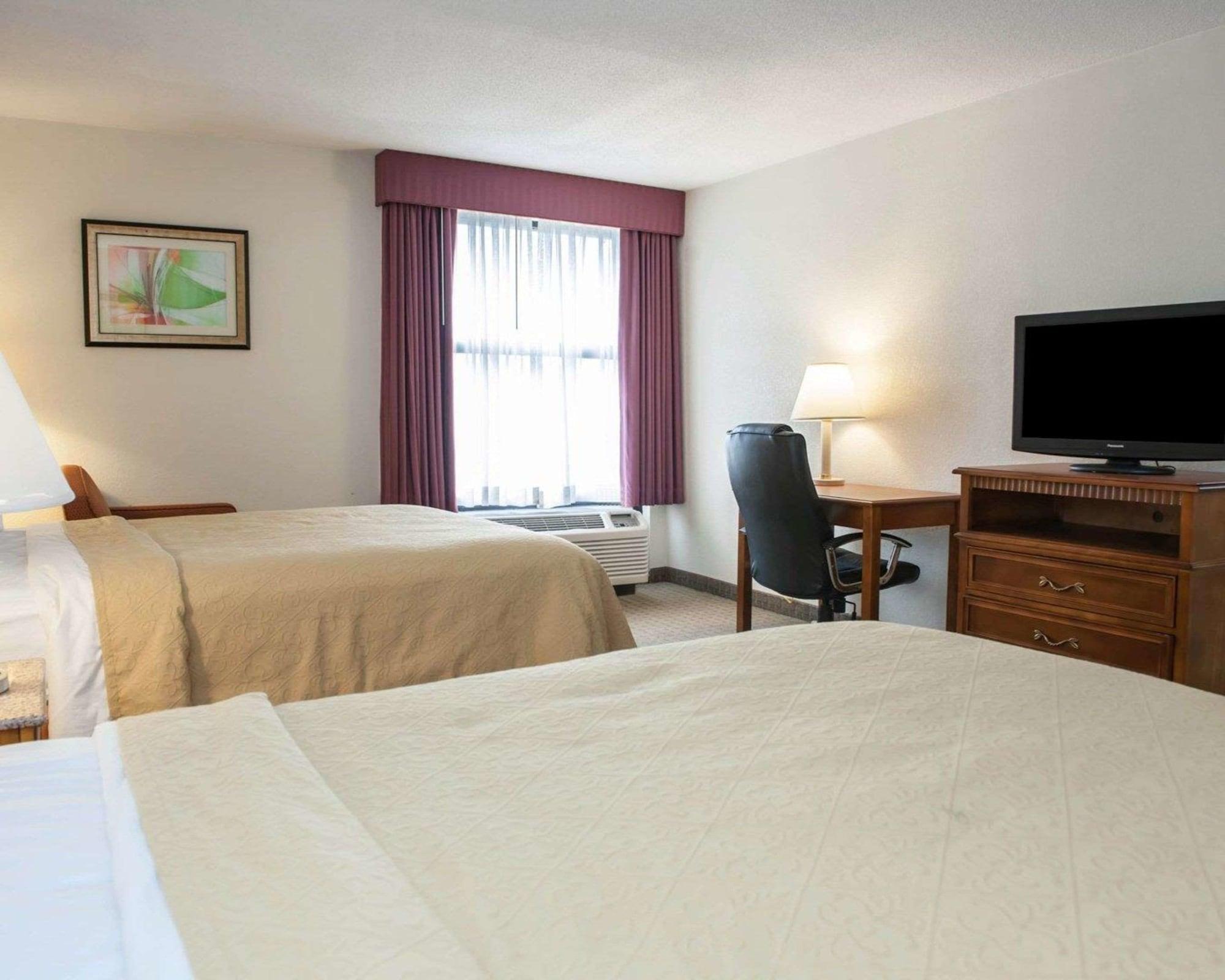 Quality Inn And Suites Indianapolis Exterior photo